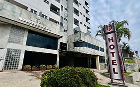 Líber Hotel Nova Serrana